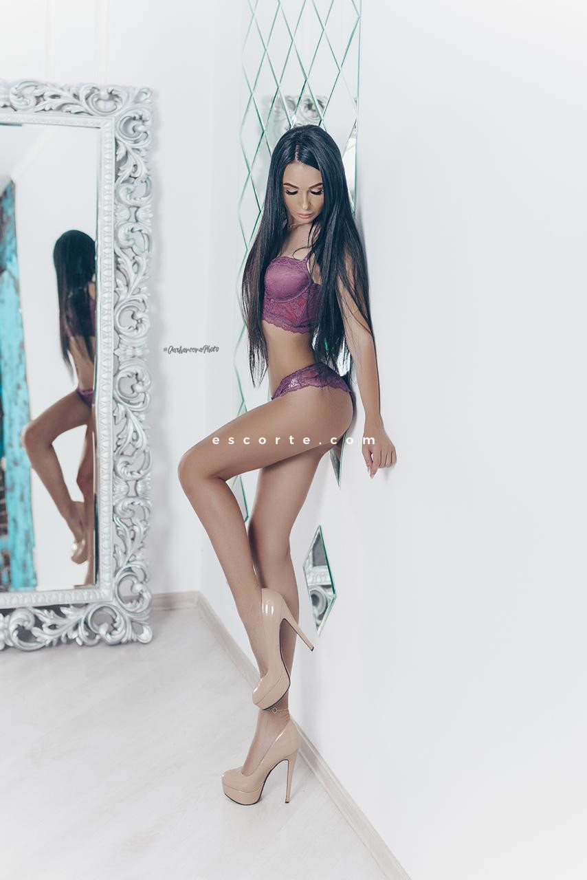 annonce sexe rencontre escort Paris Deri